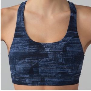 Lululemon Invigorate Bra -Transition Midnight Navy
